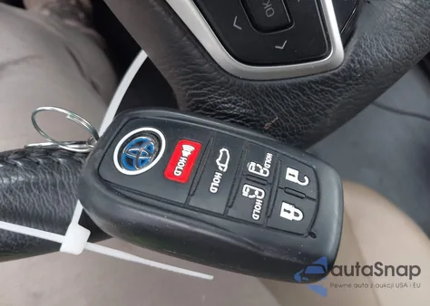 2023 Toyota Sienna Xle from USA, damaged, VIN 5TDJSKFC3PS099920